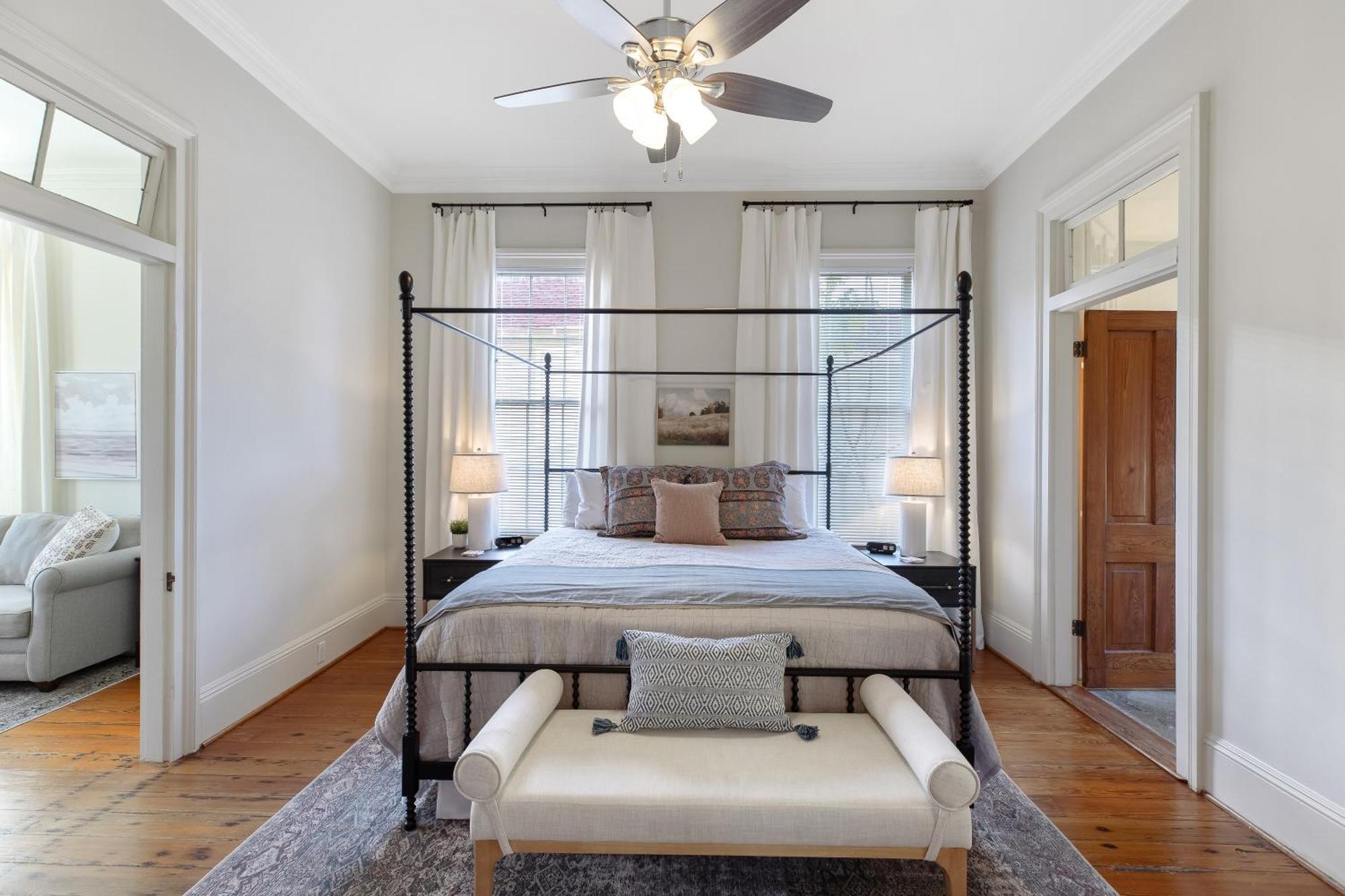 Historic 1871 Coastal Breeze With Heated Pool - Restoring Galveston Villa Buitenkant foto